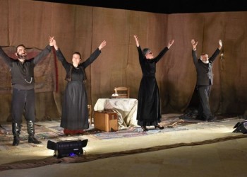 Ο «Νόστος» των ξεριζωμένων Ποντίων συγκίνησε και την Κατερίνη