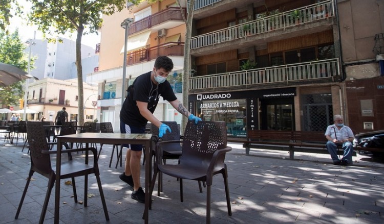 Δυνατότητα αναστολής συμβάσεων εργασίας για Αύγουστο και Σεπτέμβριο