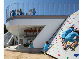 Το νηπιαγωγείο «Tesoro», χαρά των παιδιών στη Φουκουσίμα