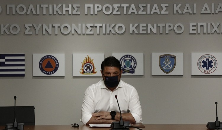 Νέα μέτρα ανακοίνωσε ο Χαρδαλιάς: Με ωράριο η διασκέδαση στην Αττική, lockdown σε νησιά