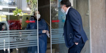Στο γηροκομείο με τα 32 κρούσματα ο Τσιόδρας – «Η Αθήνα δεν πάει καλά»