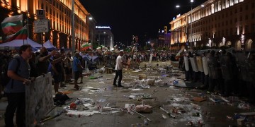 Βουλγαρία: Σοβαρά επεισόδια σε αντικυβερνητικές διαδηλώσεις (βίντεο)