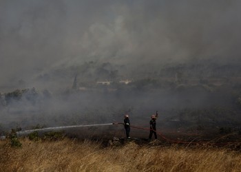 Χωρίς ενεργό μέτωπο η πυρκαγιά στη Νέα Μάκρη