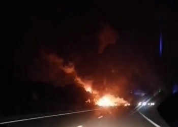 Συντριβή στρατιωτικού αεροσκάφους στην Ουκρανία (βίντεο)