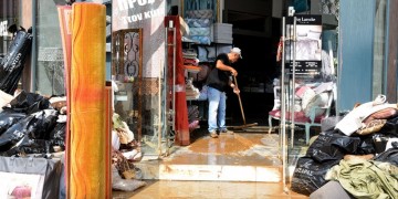 Λάσπες και απόγνωση στην Καρδίτσα, μία εβδομάδα μετά τον «Ιανό»