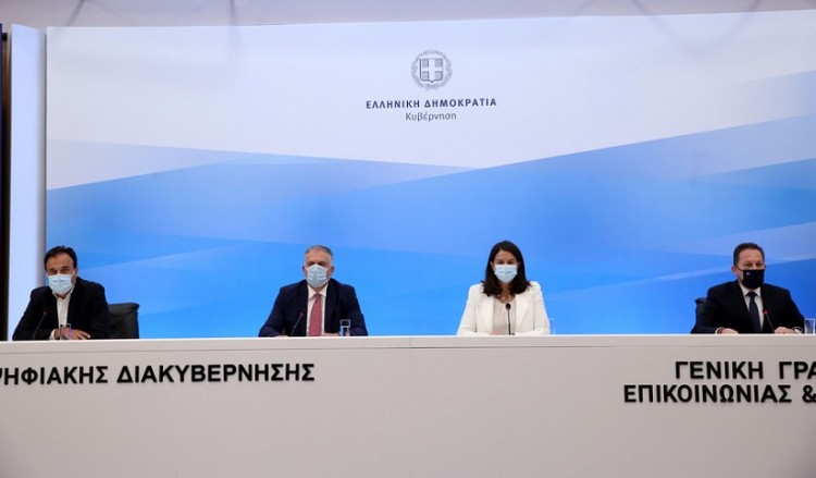 Τα σχολεία ανοίγουν στις 14 Σεπτεμβρίου – Τι θα ισχύσει για τις μάσκες, τις εκδρομές και τα διαλείμματα