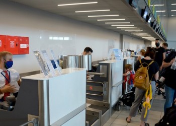 Ολλανδία: Σε καραντίνα όσοι επιστρέφουν από τα ελληνικά νησιά