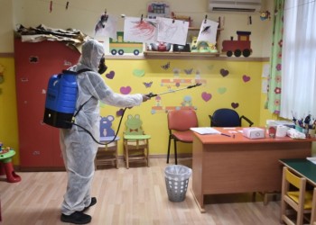 Ποια σχολεία δεν θα ανοίξουν τη Δευτέρα λόγω κορονοϊού