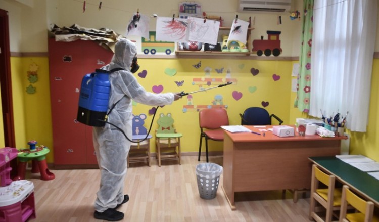 Ποια σχολεία δεν θα ανοίξουν τη Δευτέρα λόγω κορονοϊού