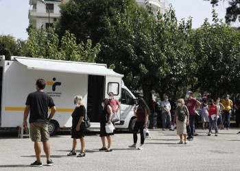 Γρήγορα τεστ κορονοϊού σε γειτονιές της Αθήνας
