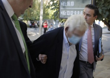 Απολογούνται οι ιδρυτές της Folli Follie για σωρεία κακουργημάτων