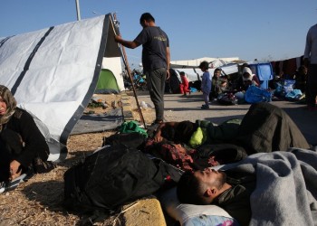 Χάος στη Μόρια: Αυτοσχέδιος καταυλισμός, άγνωστο πού είναι τα 35 κρούσματα