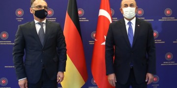 Τηλεφωνική συνομιλία Μάας-Τσαβούσογλου