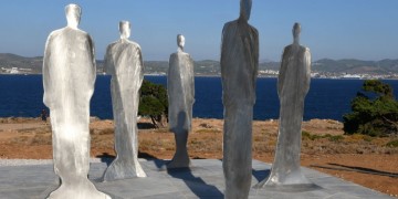 Αποκαλυπτήρια του μνημείου του ΚΚΕ στη Μακρόνησο (φωτο)