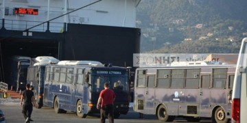 ΜΑΤ και αύρες έφτασαν στη Λέσβο – Το σχέδιο