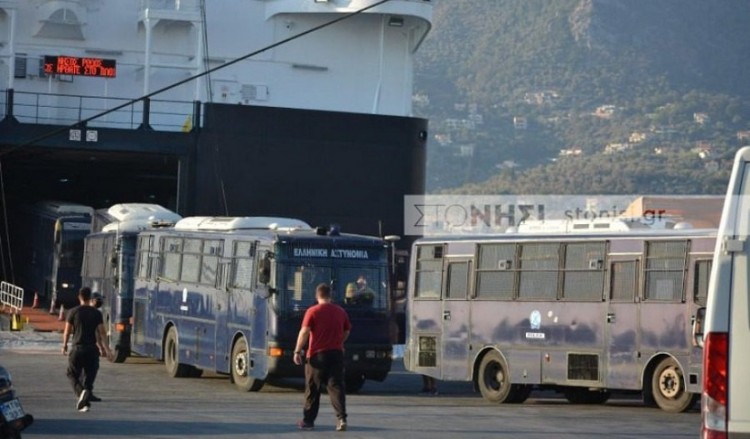ΜΑΤ και αύρες έφτασαν στη Λέσβο – Το σχέδιο