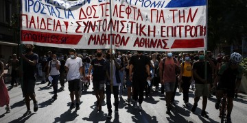 Φουντώνουν οι καταλήψεις λόγω κορονοϊού – Μέτρα εξετάζει η κυβέρνηση