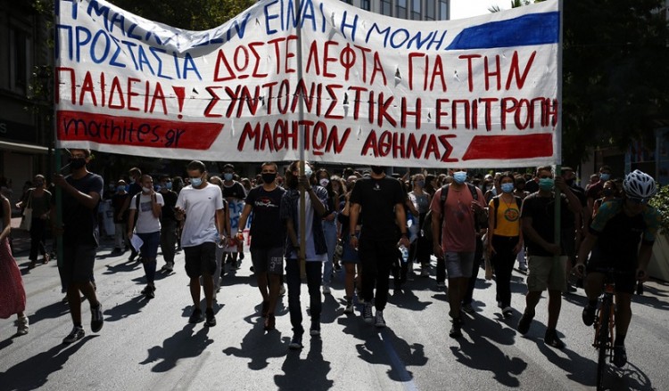 Φουντώνουν οι καταλήψεις λόγω κορονοϊού – Μέτρα εξετάζει η κυβέρνηση