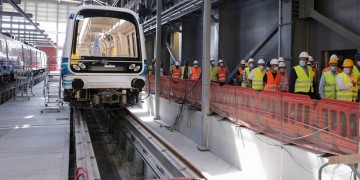 Παρθενική κίνηση του μετρό στην Πυλαία Θεσσαλονίκης – Πρώτος επιβάτης ο Κώστας Αχ. Καραμανλής (φωτο)
