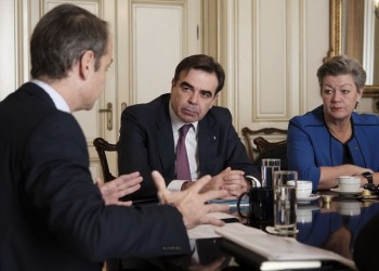 Φωτιά στη Μόρια: Η Κομισιόν έτοιμη να βοηθήσει την Ελλάδα