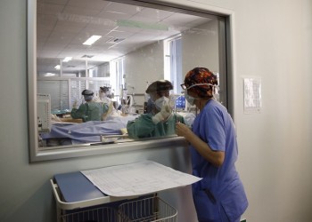 Covid-19: 562 διασωληνωμένοι και 101 νεκροί από χθες έως σήμερα