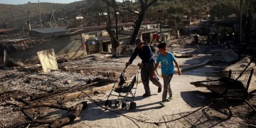 Δύο νέες φωτιές στο ΚΥΤ της Μόριας