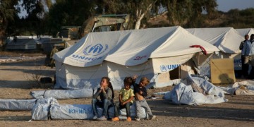 Μυτιλήνη: Στον προσωρινό καταυλισμό του Καρά Τεπέ πρόσφυγες και μετανάστες