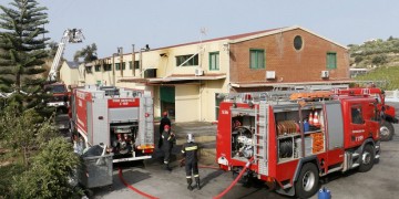 Φωτιές στην Κρήτη, στο Ηράκλειο και στον Άγιο Νικόλαο