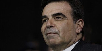 Στη Λέσβο ο Μαργαρίτης Σχοινάς – Ολοκληρωτική καταστροφή στο ΚΥΤ της Μόριας