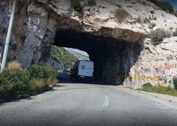 Κλειστή η Αθηνών-Σουνίου για 20 μέρες λόγω ρωγμής