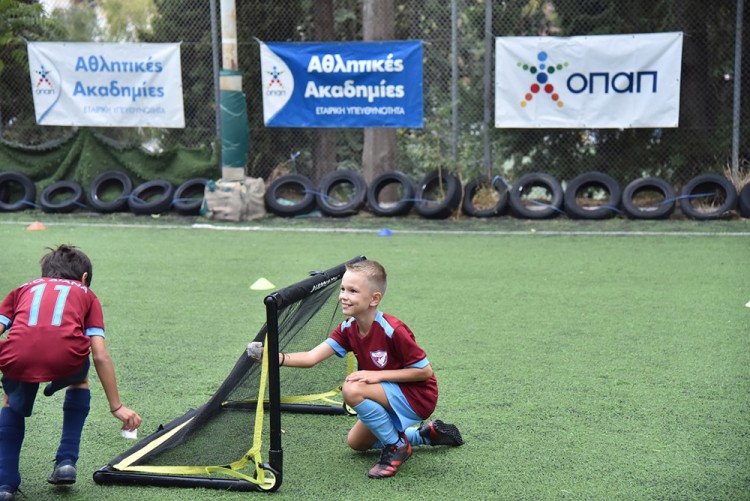 Αθλητικές Ακαδημίες ΟΠΑΠ: Οι κανόνες του γηπέδου και τα μέτρα για ασφαλή άσκηση (βίντεο, φωτο) - Media Gallery