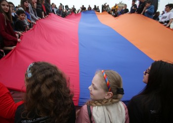 104 χρόνια από τη Γενοκτονία των Αρμενίων: Πορεία από την Αρμενική Κοινότητα Ελλάδας στο κέντρο της Αθήνας (βίντεο) - Media Gallery