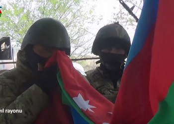 Ναγκόρνο Καραμπάχ: Πύραυλοι έπληξαν το Στεπανακέρτ λίγο πριν την έναρξη της εκεχειρίας