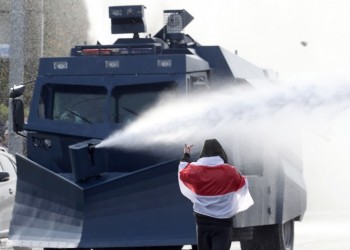 Λευκορωσία: Aναφορές για πυροβολισμούς σε συγκρούσεις αστυνομικών δυνάμεων-διαδηλωτών