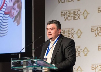 Ο Χρήστος Κεσίδης «δίδαξε» στη Ρωσία την ελληνική φέτα