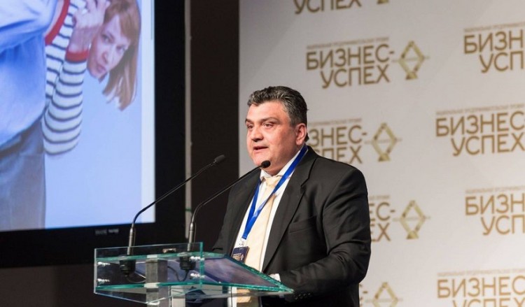 Ο Χρήστος Κεσίδης «δίδαξε» στη Ρωσία την ελληνική φέτα