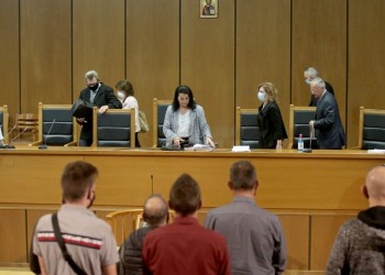 Δίκη Χρυσής Αυγής: Ισόβια στον Ρουπακιά και 13 χρόνια στα έξι από τα επτά μέλη της διευθυντικής ομάδας