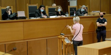 Δίκη Χρυσής Αυγής: Συνεχίζεται η διαδικασία με τα αιτήματα των καταδικασθέντων για αναστολή