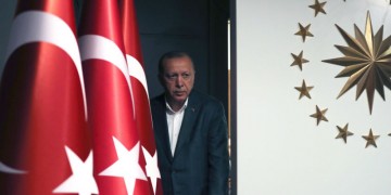 Ο Ρετζέπ Ταγίπ Ερντογάν (φωτ. αρχείου: EPA / Tolga Bozoglu)