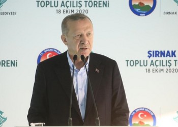 Ο Ερντογάν κατηγορεί ΗΠΑ, Ρωσία, Γαλλία ότι εξοπλίζουν στρατιωτικά την Αρμενία