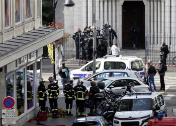 Νέο σοκ στη Γαλλία με τρεις νεκρούς από επίθεση σε εκκλησία – Γυναίκα αποκεφαλίστηκε