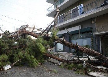 Η κακοκαιρία χτύπησε την Αττική – Μεγάλες καταστροφές στο Ηράκλειο (βίντεο)