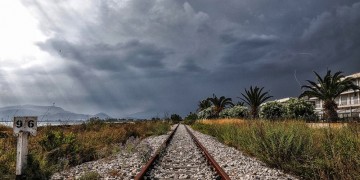 Κακοκαιρία με βροχές και καταιγίδες σήμερα – Πού θα εκδηλωθούν