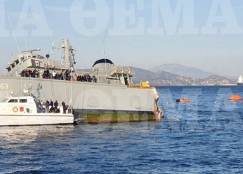 Πειραιάς: Φορτηγό πλοίο συγκρούστηκε με το «Καλλιστώ» του Πολεμικού Ναυτικού