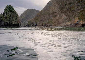 Ρωσία: Στρώμα ρύπων μήκους 40 χλμ επιπλέει στον ωκεανό