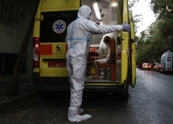 Κορονοϊός: Εφιαλτικό ρεκόρ με 71 νέους θανάτους και 392 διασωληνωμένους 3