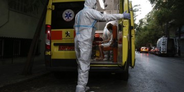 Κορονοϊός: Εφιαλτικό ρεκόρ με 71 νέους θανάτους και 392 διασωληνωμένους 3