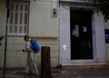 Εισαγγελέας για τα κρούσματα στο γηροκομείο στον Άγιο Παντελεήμονα