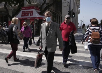 Η Αττική πέρασε ξανά τη Θεσσαλονίκη σε κρούσματα – Πόσες κλίνες ΜΕΘ είναι διαθέσιμες