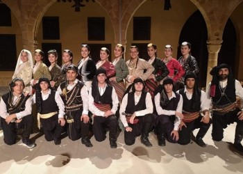 Κύπρος: Συγκίνησε τους θεατές η παράσταση «Τη λύρας γλυκολάλεμαν» (βίντεο)